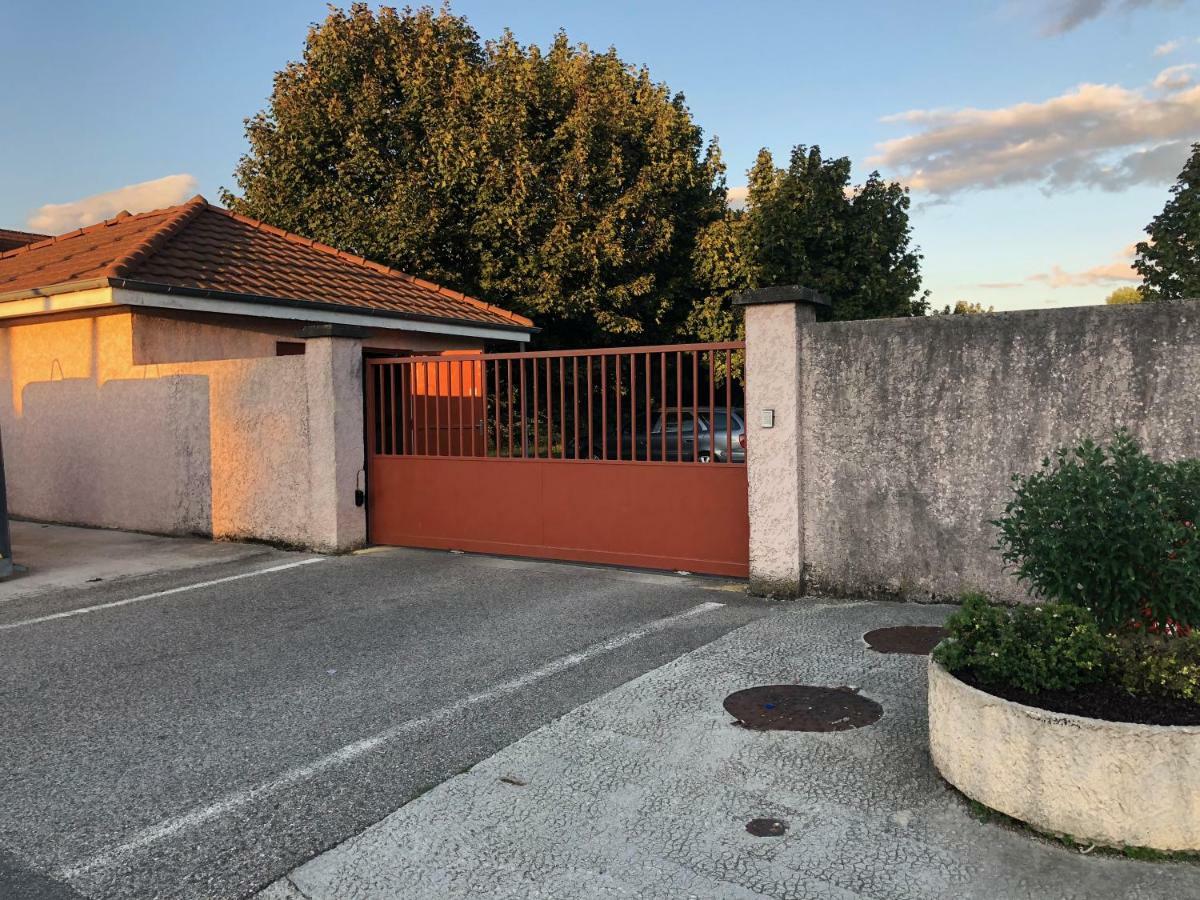 Appartement Au Milieu Des Lacs, Au Bord Du Guiers Aoste Esterno foto